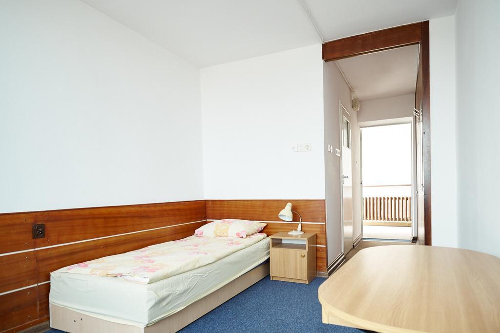 Top Floor Hostel Варшава Экстерьер фото